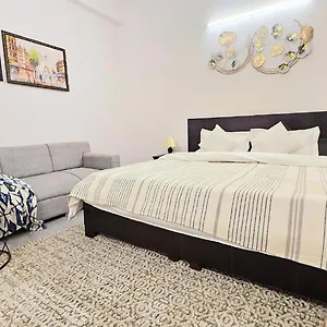 Lux Studio By Epic India