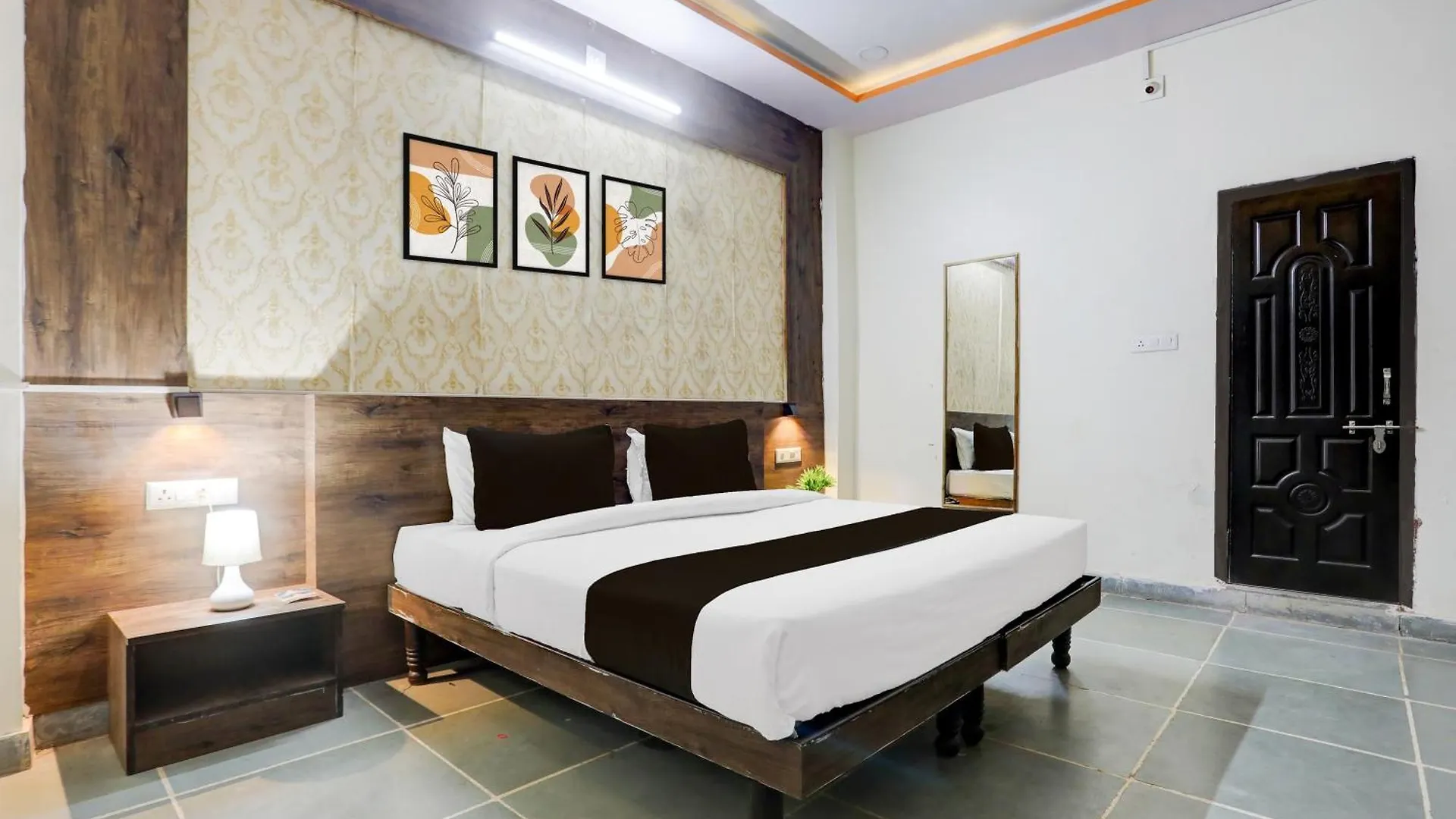 Hotel O Sector 6 Hiran Magri Udaipur